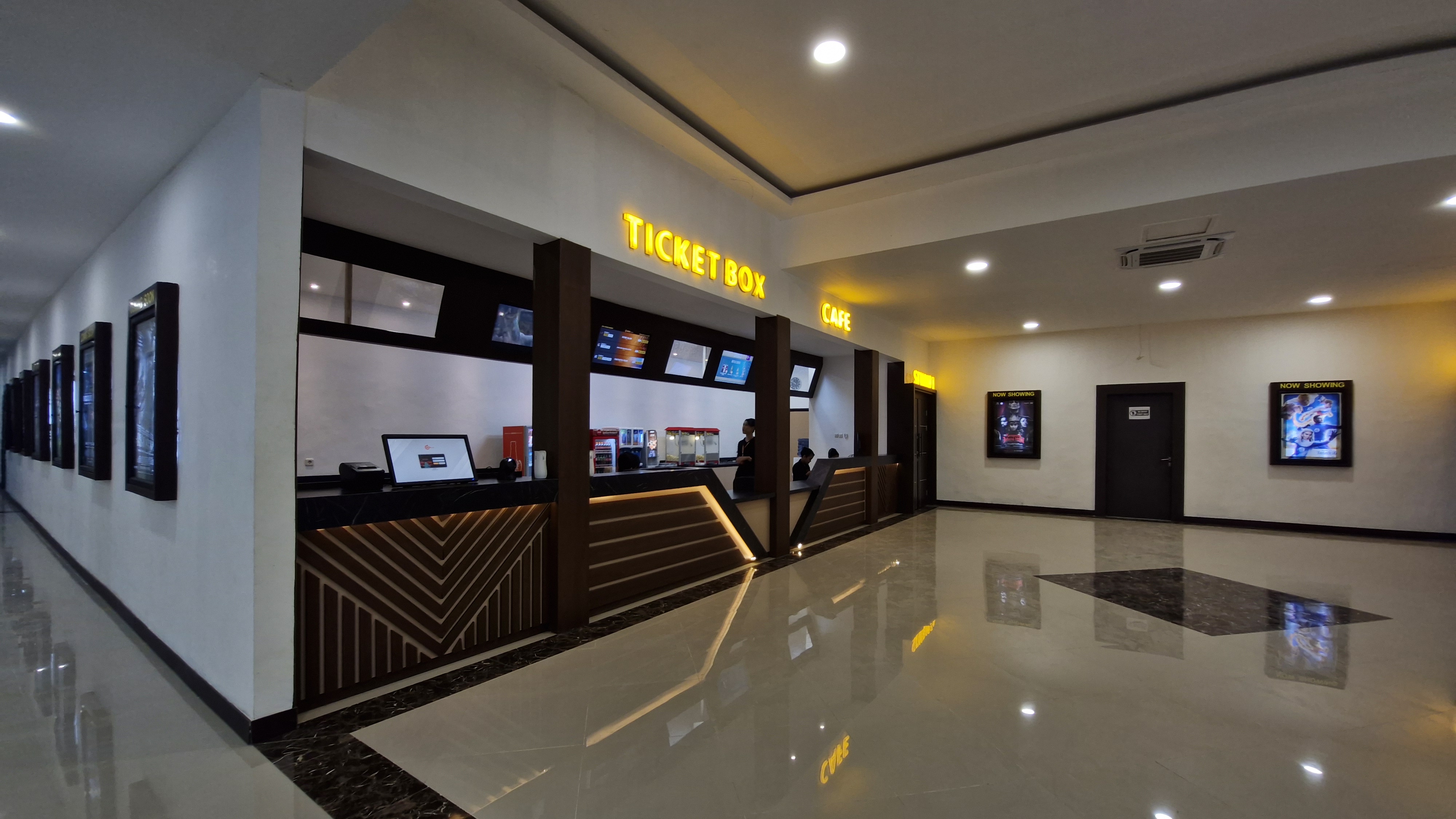 Foto Gedung Bioskop